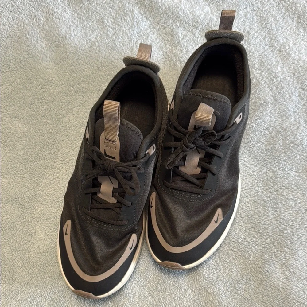 Nike sleek sneakers